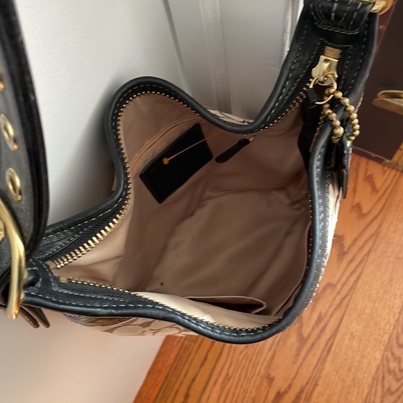 Coach insignia patterned shoulder bucket bag - Picture 8 of 8